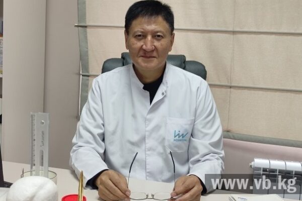 Во время одной семичасовой операции пациентку избавили от пяти заболеваний
