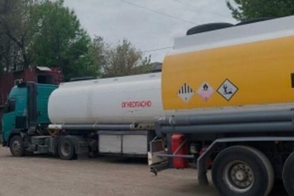 Теневой оборот свыше 247 тыс. литров нефтепродуктов пресекли в Алматы и области Абай